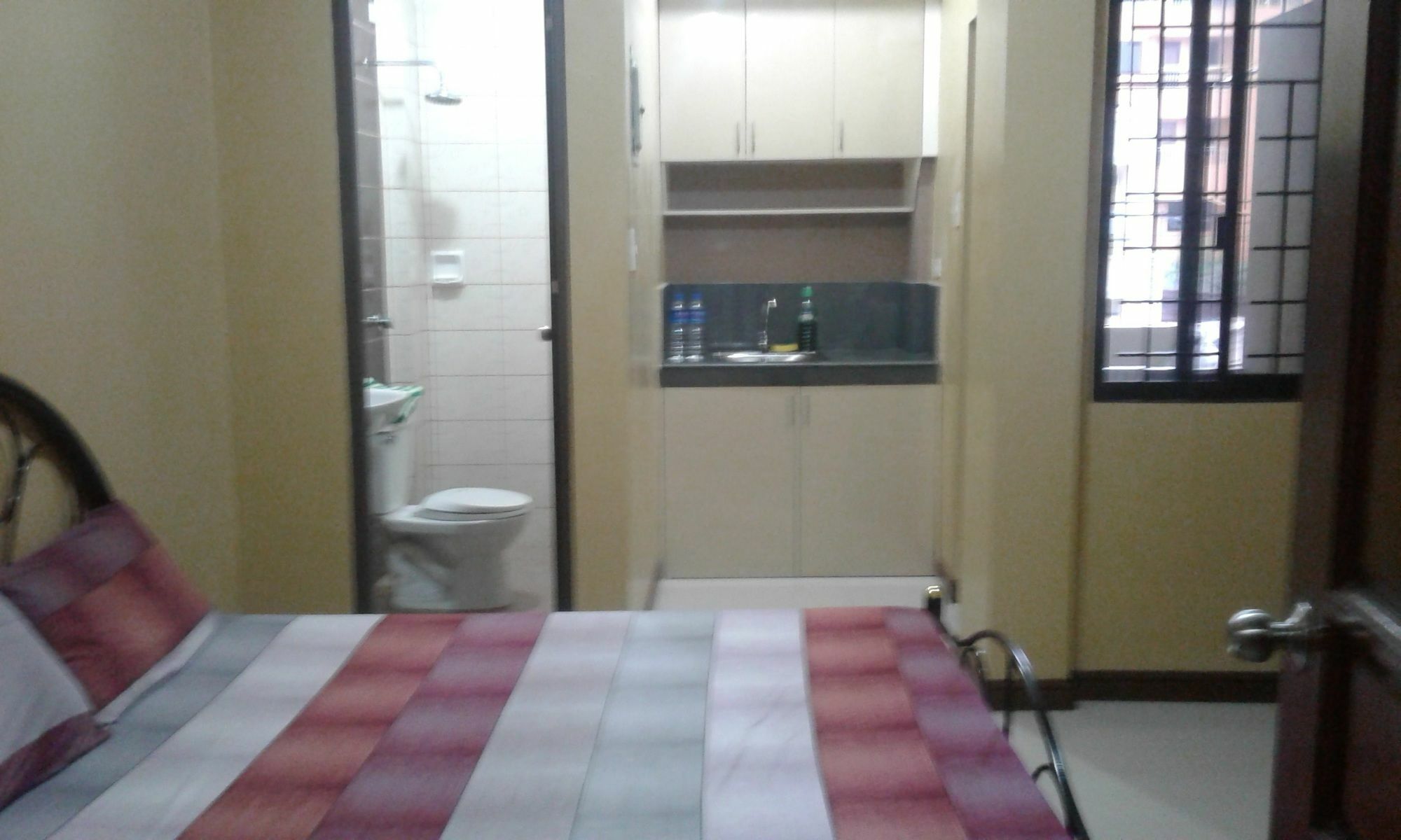 Christopher B&B And Apartments (Adults Only) Paranaque City Buitenkant foto